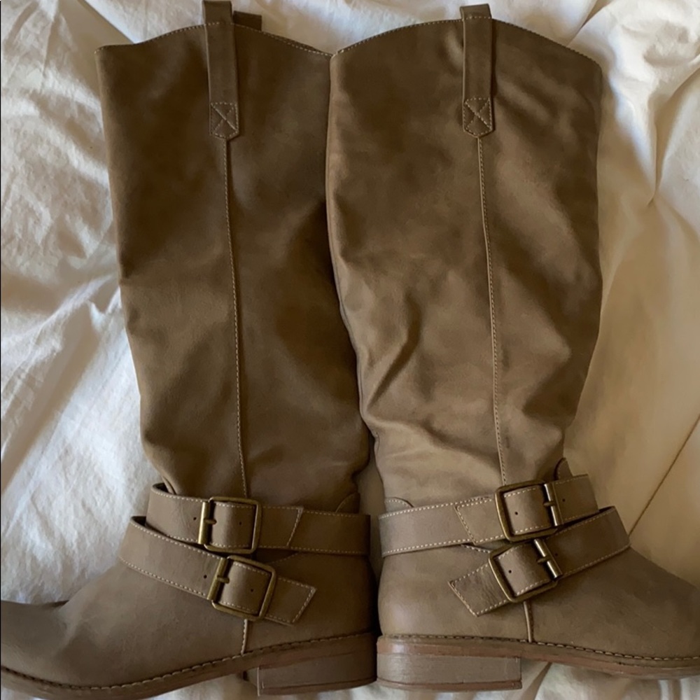 Tan Riding Boots with Side Buckles Cathy Jean